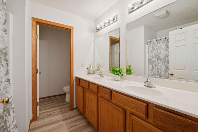 1612 68th Lane N, Brooklyn Center, MN 55430