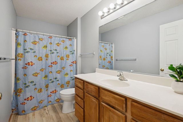 1612 68th Lane N, Brooklyn Center, MN 55430