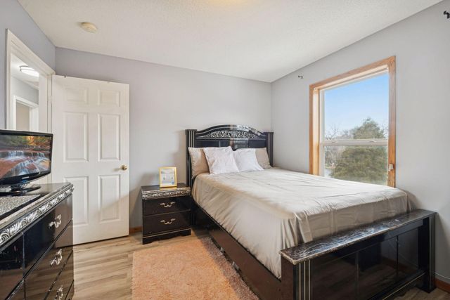 1612 68th Lane N, Brooklyn Center, MN 55430