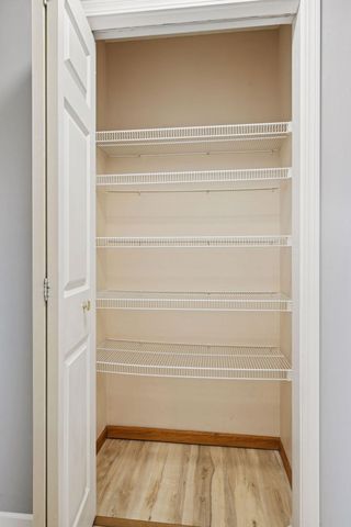 1612 68th Lane N, Brooklyn Center, MN 55430