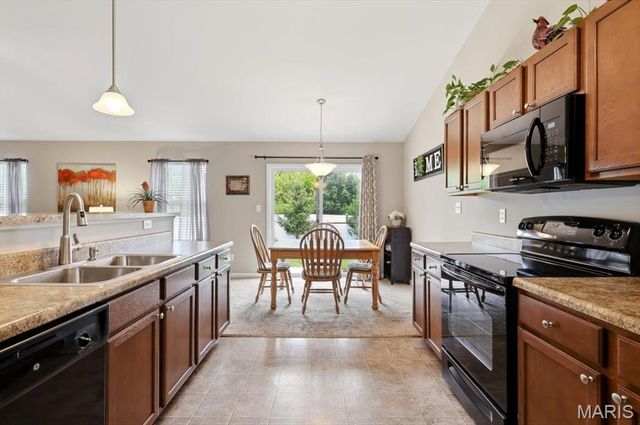 5507 Norgate Court, St Charles, MO 63304