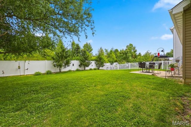 5507 Norgate Court, St Charles, MO 63304