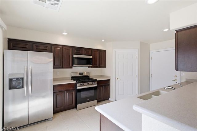 9344 Field Thistle Avenue, Las Vegas, NV 89149