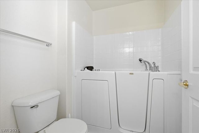 9344 Field Thistle Avenue, Las Vegas, NV 89149