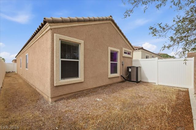 9344 Field Thistle Avenue, Las Vegas, NV 89149