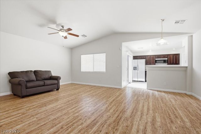9344 Field Thistle Avenue, Las Vegas, NV 89149