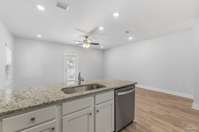 1455 Iroquois Ct, Pensacola, FL 32534