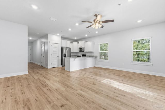 1455 Iroquois Ct, Pensacola, FL 32534