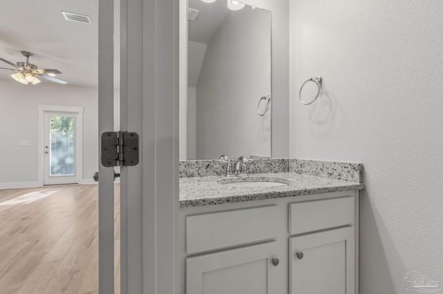 1455 Iroquois Ct, Pensacola, FL 32534