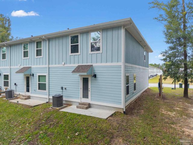 1455 Iroquois Ct, Pensacola, FL 32534