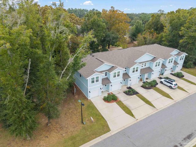 1455 Iroquois Ct, Pensacola, FL 32534