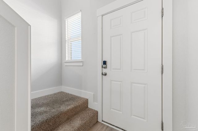 1455 Iroquois Ct, Pensacola, FL 32534