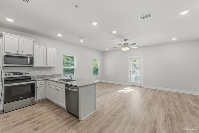 1455 Iroquois Ct, Pensacola, FL 32534