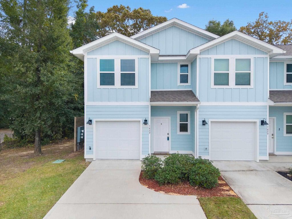 1455 Iroquois Ct, Pensacola, FL 32534