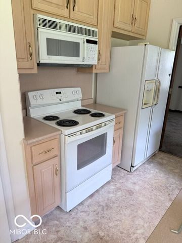 8959 Rexford Road, Indianapolis, IN 46260