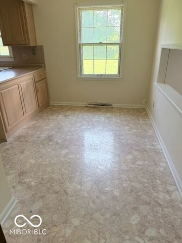 8959 Rexford Road, Indianapolis, IN 46260