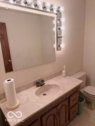 8959 Rexford Road, Indianapolis, IN 46260