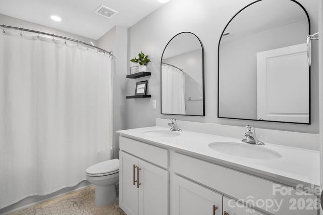 132 Ridgeview Lane, Mars Hill, NC 28754