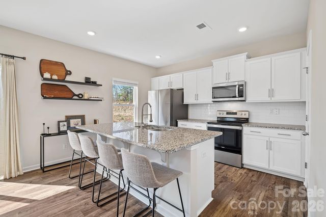 132 Ridgeview Lane, Mars Hill, NC 28754