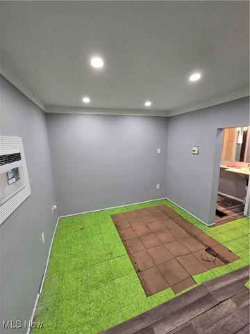 4339 E 72nd Street, Cleveland, OH 44105