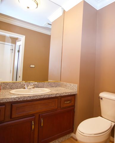 253 W Golfview Terrace, Palatine, IL 60067