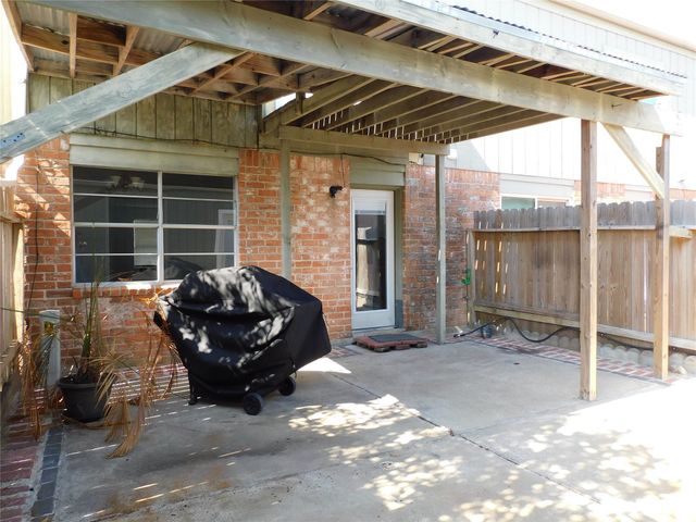 414 1st Street, Galveston, TX 77550