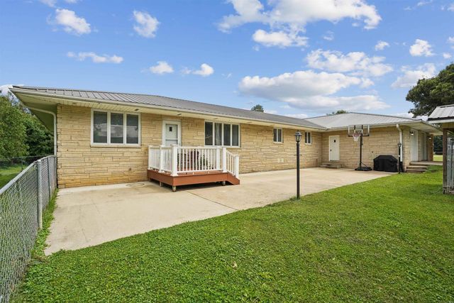 305 Worth Street, Lamont, IA 50650