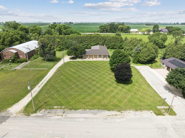305 Worth Street, Lamont, IA 50650