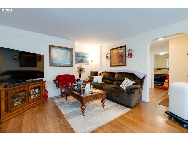 117 W 31ST St, Vancouver, WA 98660