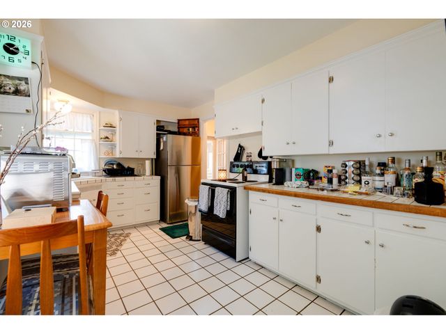 117 W 31ST St, Vancouver, WA 98660