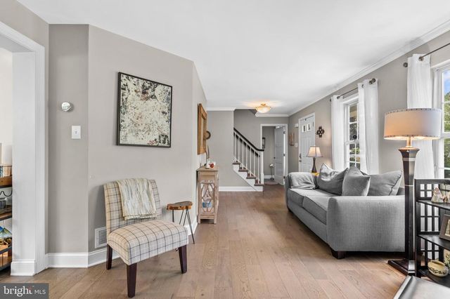 2 SUTTON CT, Newtown, PA 18940