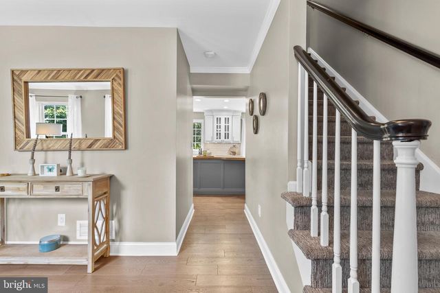 2 SUTTON CT, Newtown, PA 18940