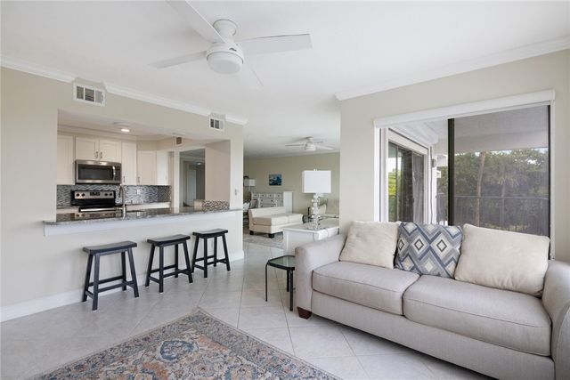 1700 Ocean Drive 204, Vero Beach, FL 32963