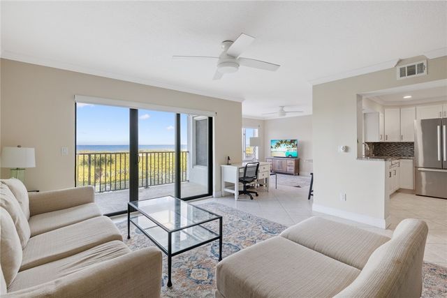 1700 Ocean Drive 204, Vero Beach, FL 32963