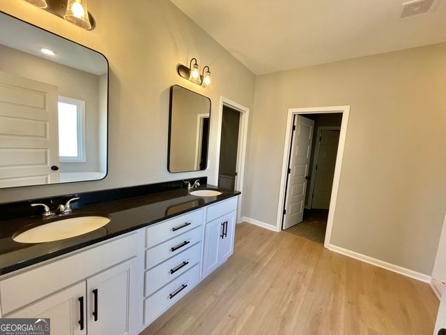 1212 White Oak Way, Griffin, GA 30224