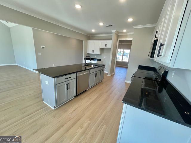 1212 White Oak Way, Griffin, GA 30224