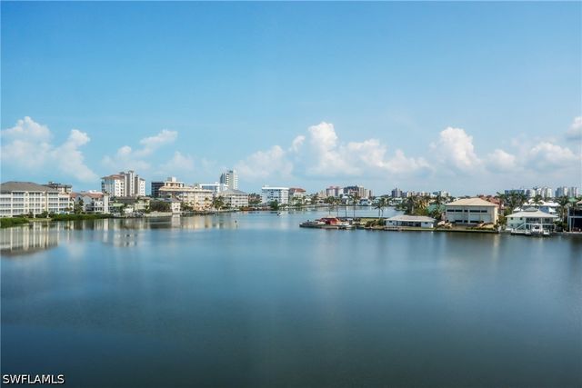 271 Southbay DR 155, Naples, FL 34108