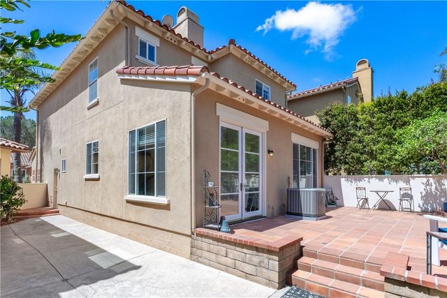 1175 Corte Riviera, Camarillo, CA 93010