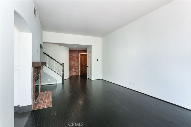 1175 Corte Riviera, Camarillo, CA 93010
