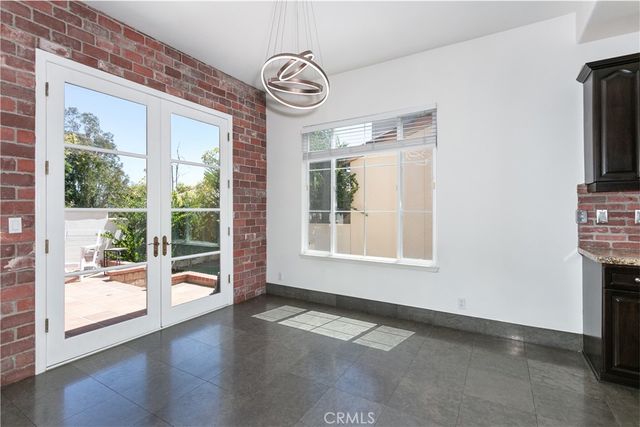 1175 Corte Riviera, Camarillo, CA 93010
