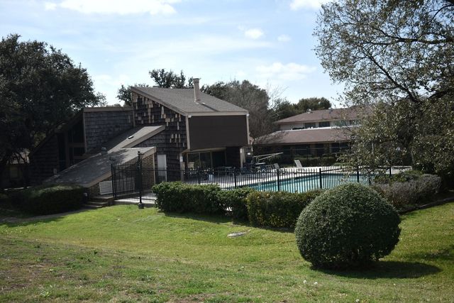 2707 Stonehaven Court, Irving, TX 75038