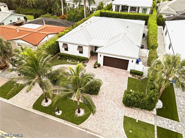 1167 22nd AVE N, Naples, FL 34103