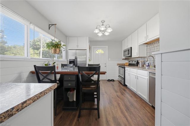 5009 Jeanne ST, Virginia Beach, VA 23462