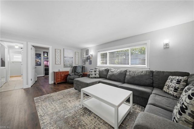 5009 Jeanne ST, Virginia Beach, VA 23462