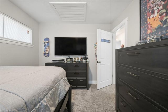 5009 Jeanne ST, Virginia Beach, VA 23462