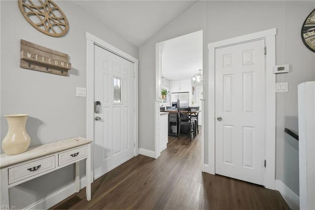5009 Jeanne ST, Virginia Beach, VA 23462