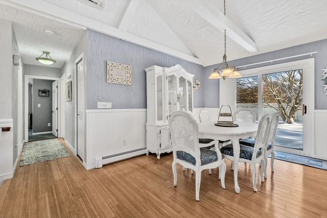 3 Mcnamara Ave, Yarmouth, MA 02673