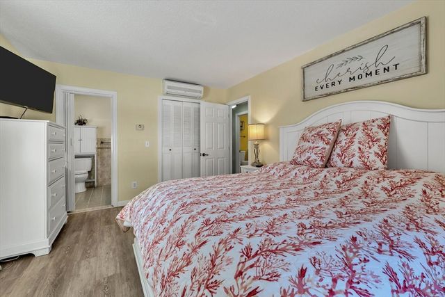 3 Mcnamara Ave, Yarmouth, MA 02673