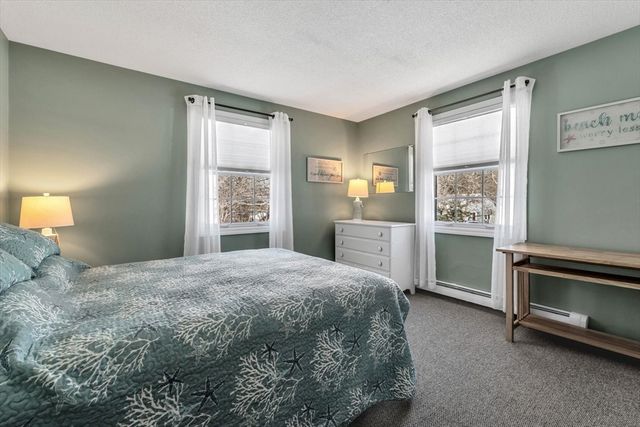 3 Mcnamara Ave, Yarmouth, MA 02673