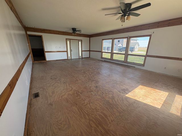 12160 E 400 N, Greentown, IN 46936